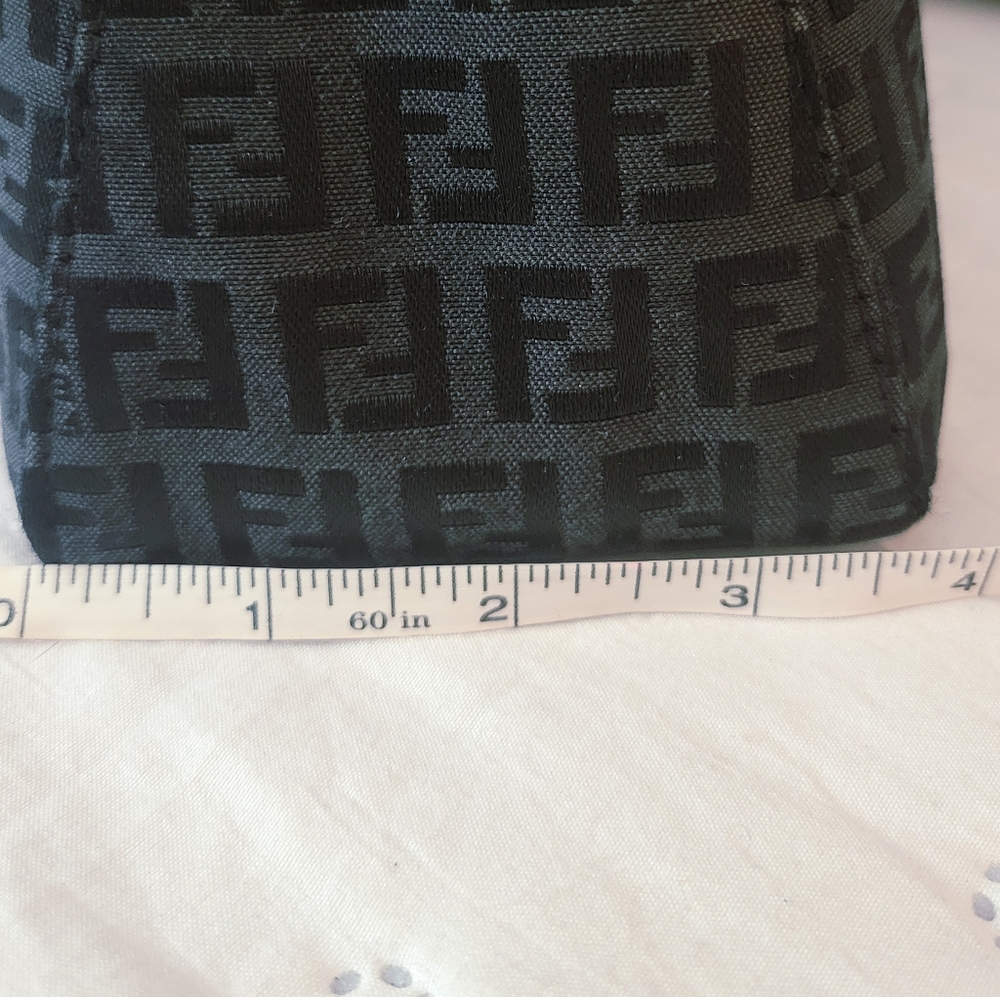 Fendi Pochette - Picture 9 of 16